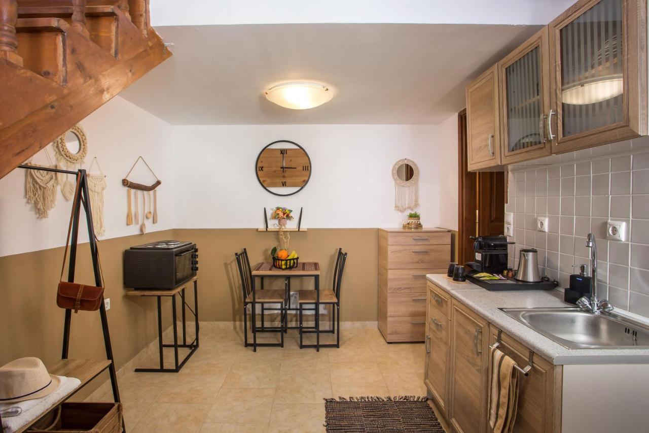 Annas Houses Chalki Town Zewnętrze zdjęcie